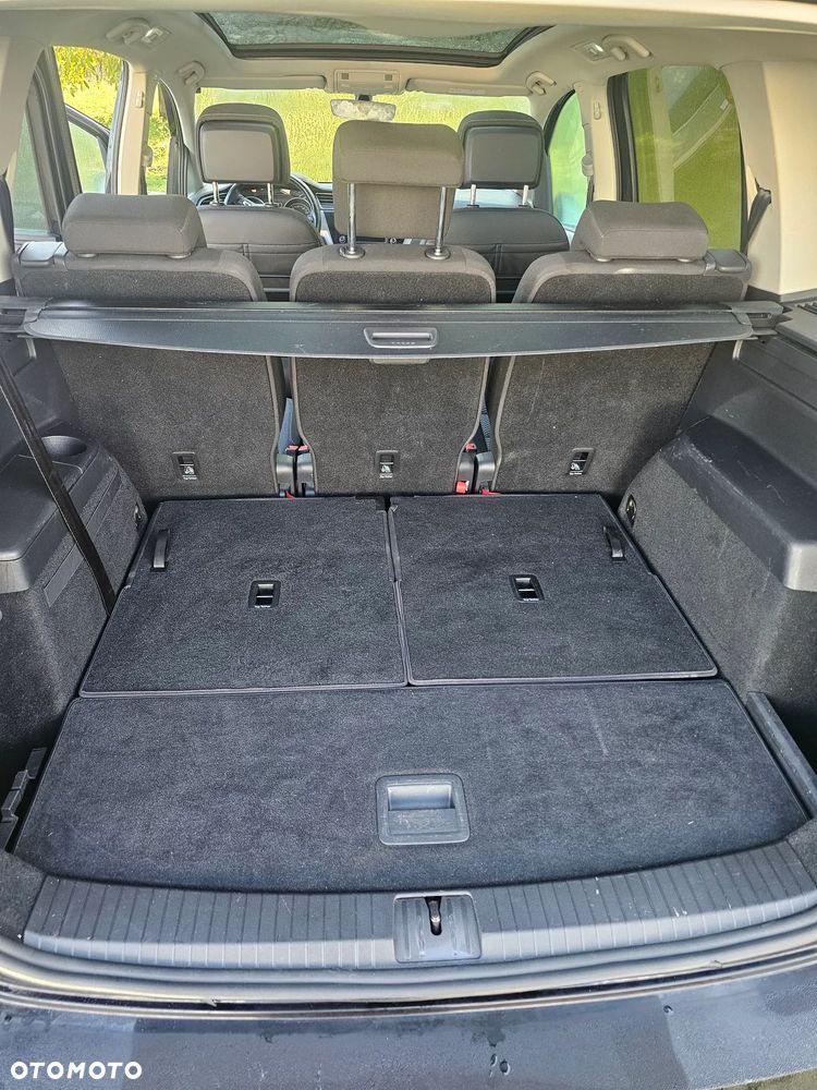Volkswagen Touran 2.0 TDI SCR DSG Highline - 26