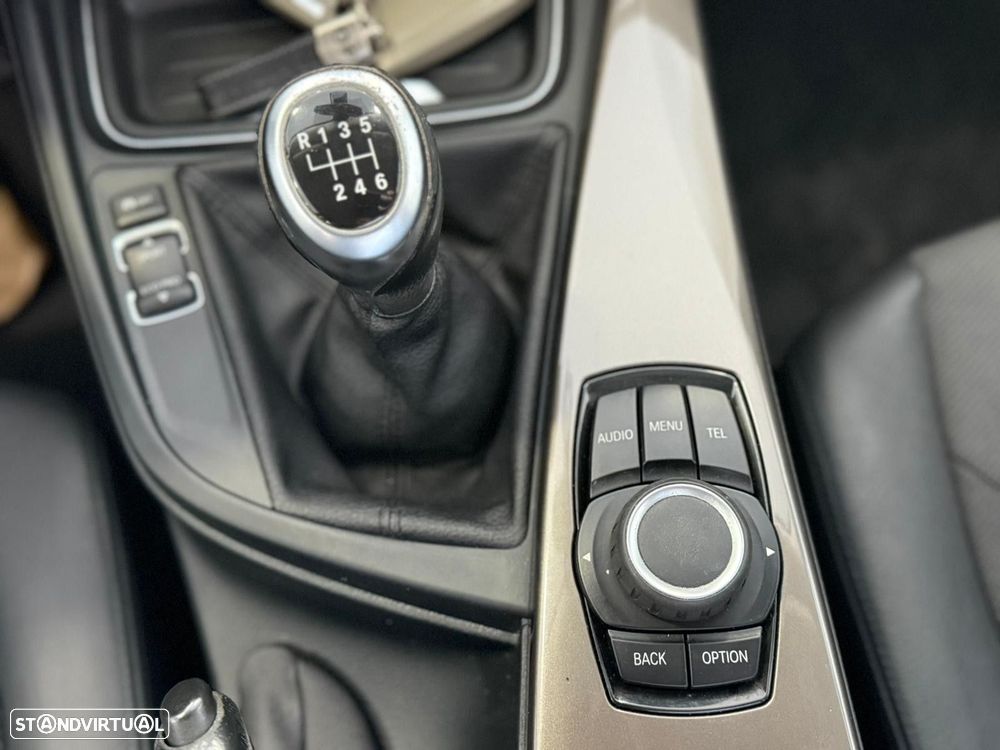 BMW 320 d Touring Line Modern - 11