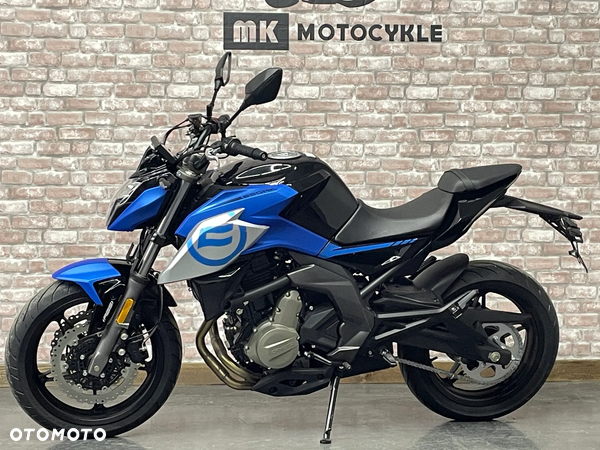 CFMoto NK