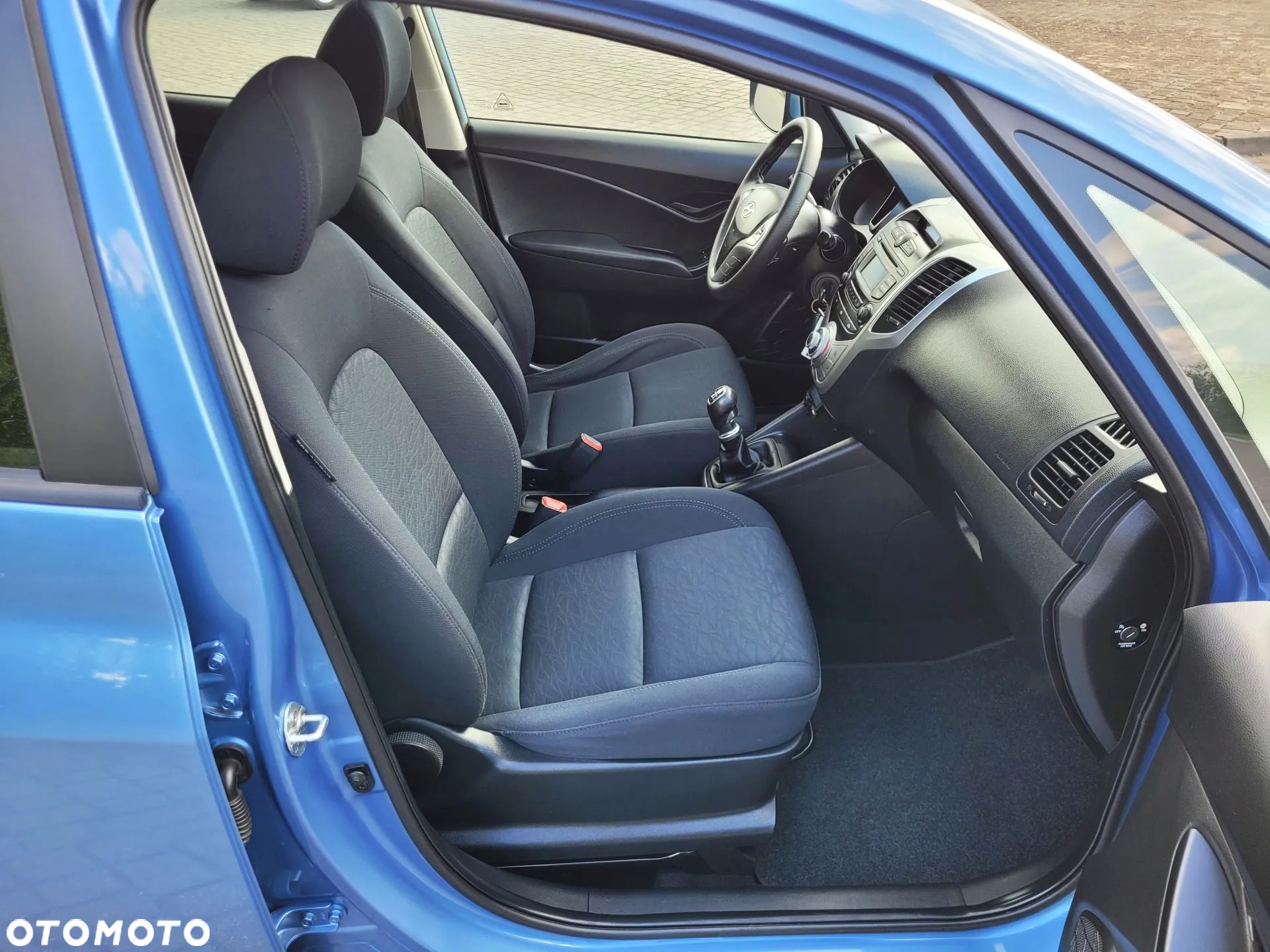Hyundai ix20 1.6 blue Comfort - 20