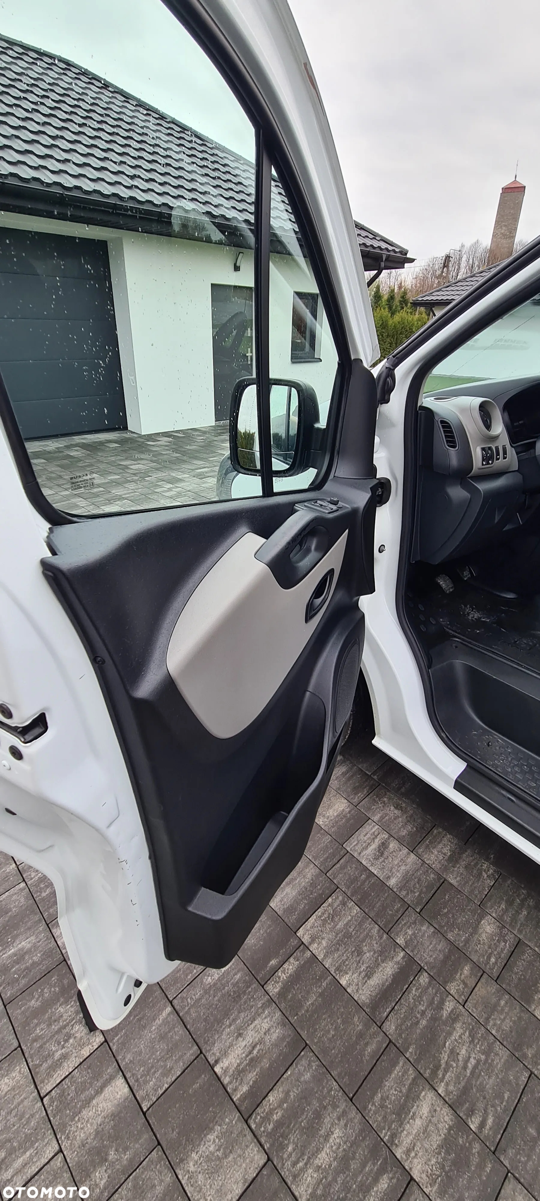 Renault Trafic - 11