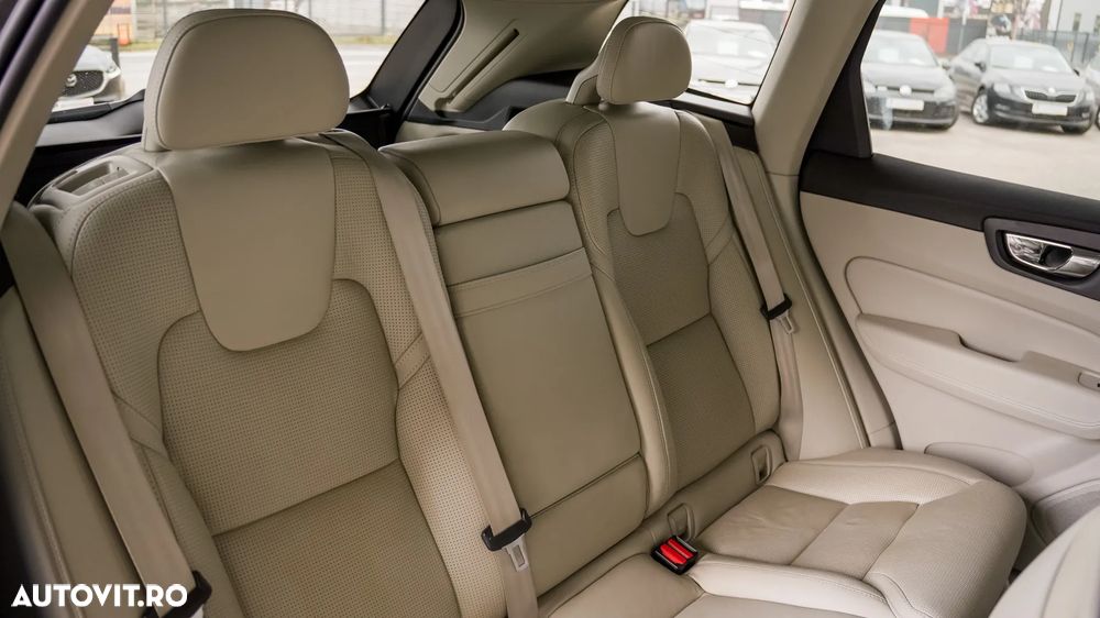 Volvo XC 60 D4 AWD Inscription - 35