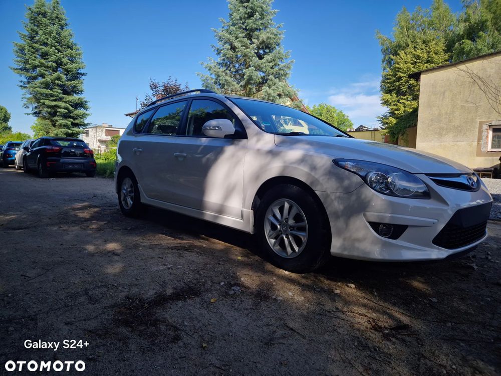 Hyundai i30 i30cw 1.4 UEFA EURO 2012 Edition - 11