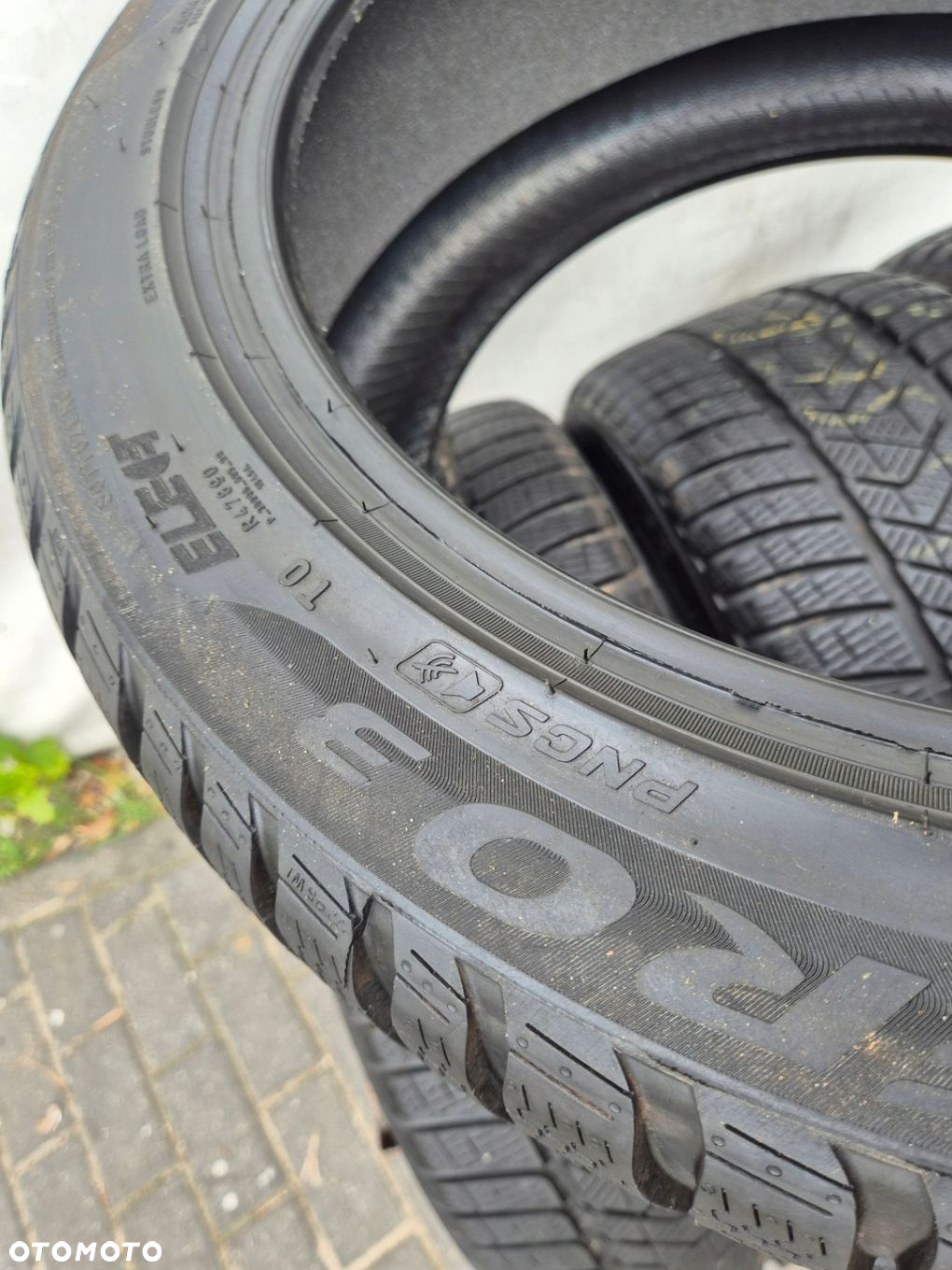 235/45/18 235/45r18 Pirelli Winter SottoZero 3 98v T0 - 6