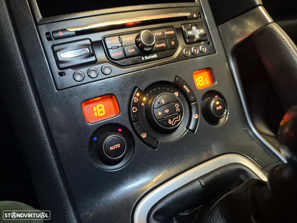 Peugeot 3008 1.6 BlueHDi Style - 23