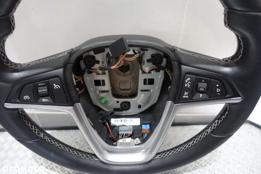 MERIVA B KIEROWNICA SKÓRZANA - 6