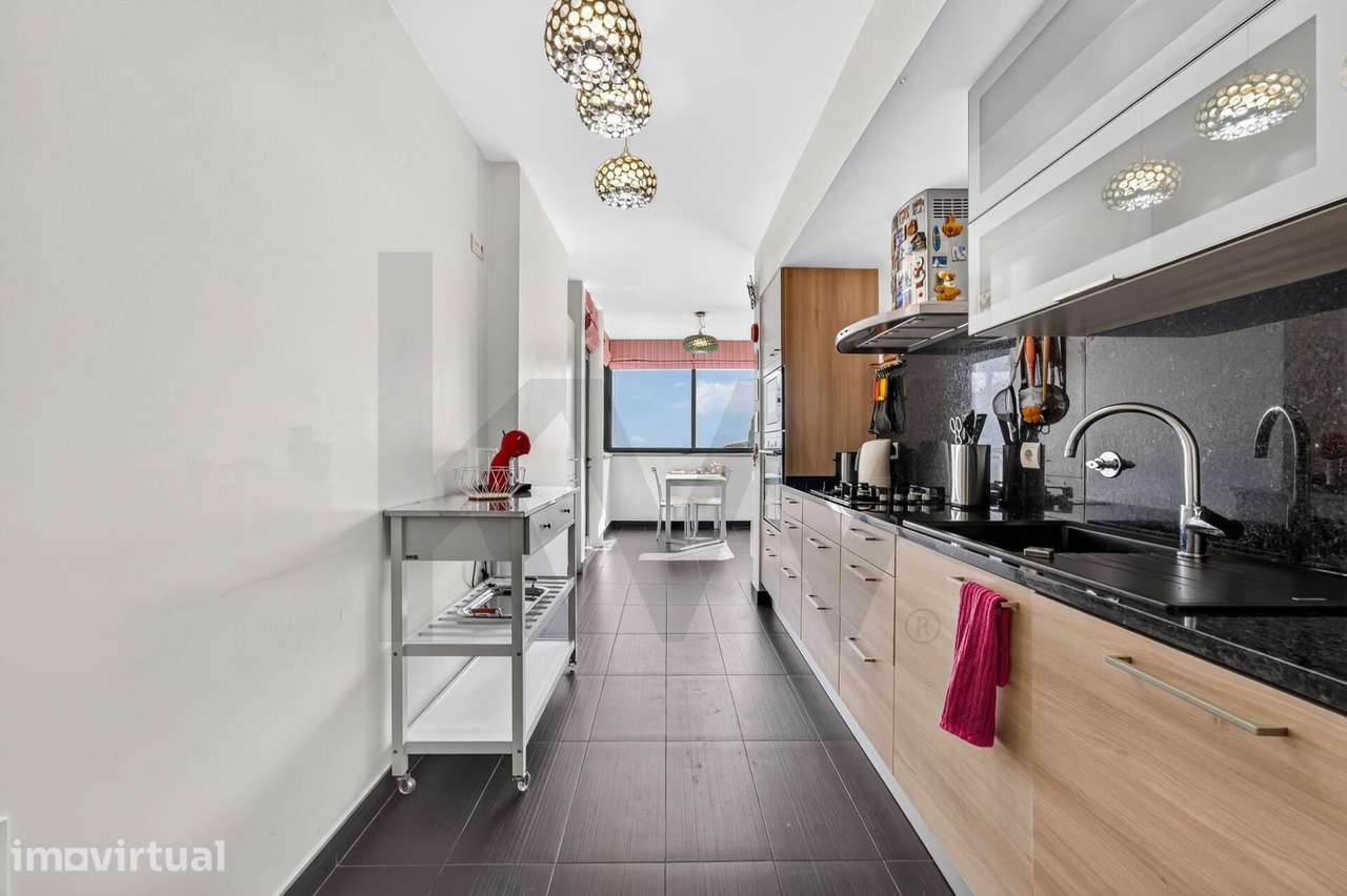 Paradisus Residence | Apartamento T1 com duas varandas e estacionament - Grande imagem: 4/15