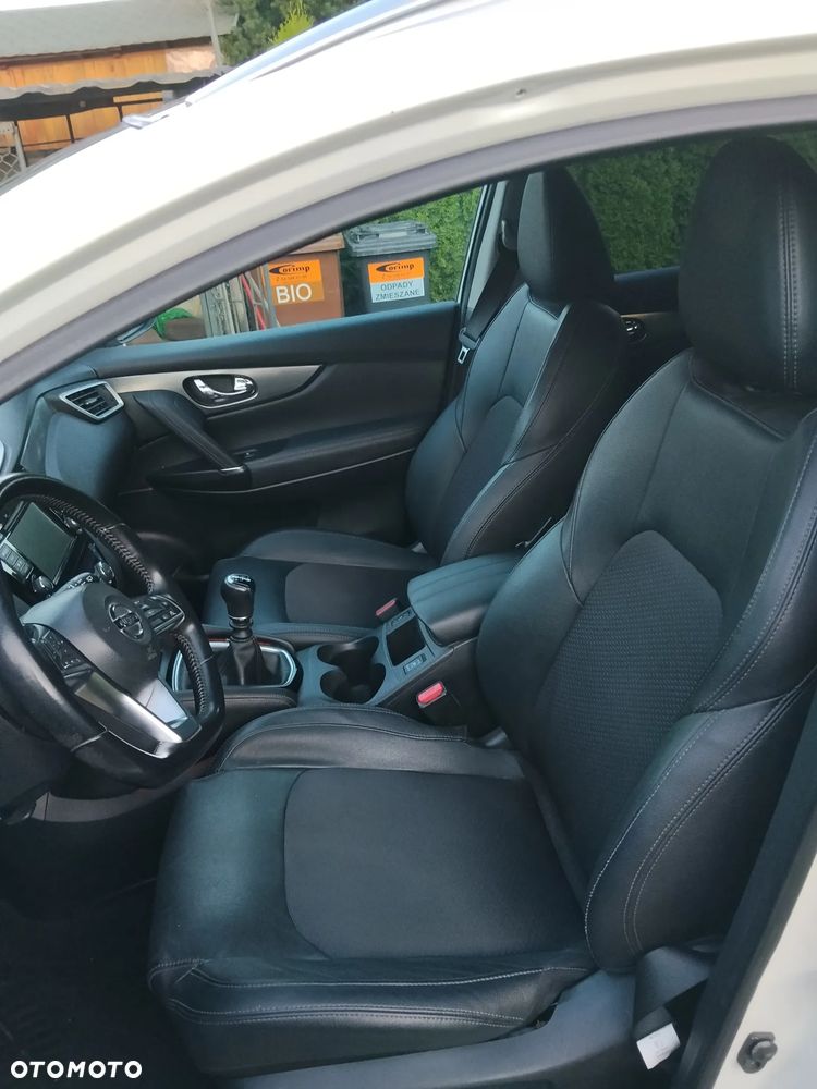 Nissan Qashqai 1.3 DIG-T N-Connecta - 22