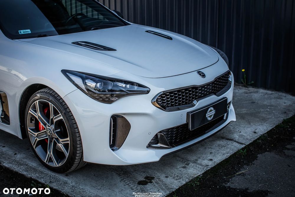Kia Stinger 3.3 T-GDI V6 GT AWD - 4