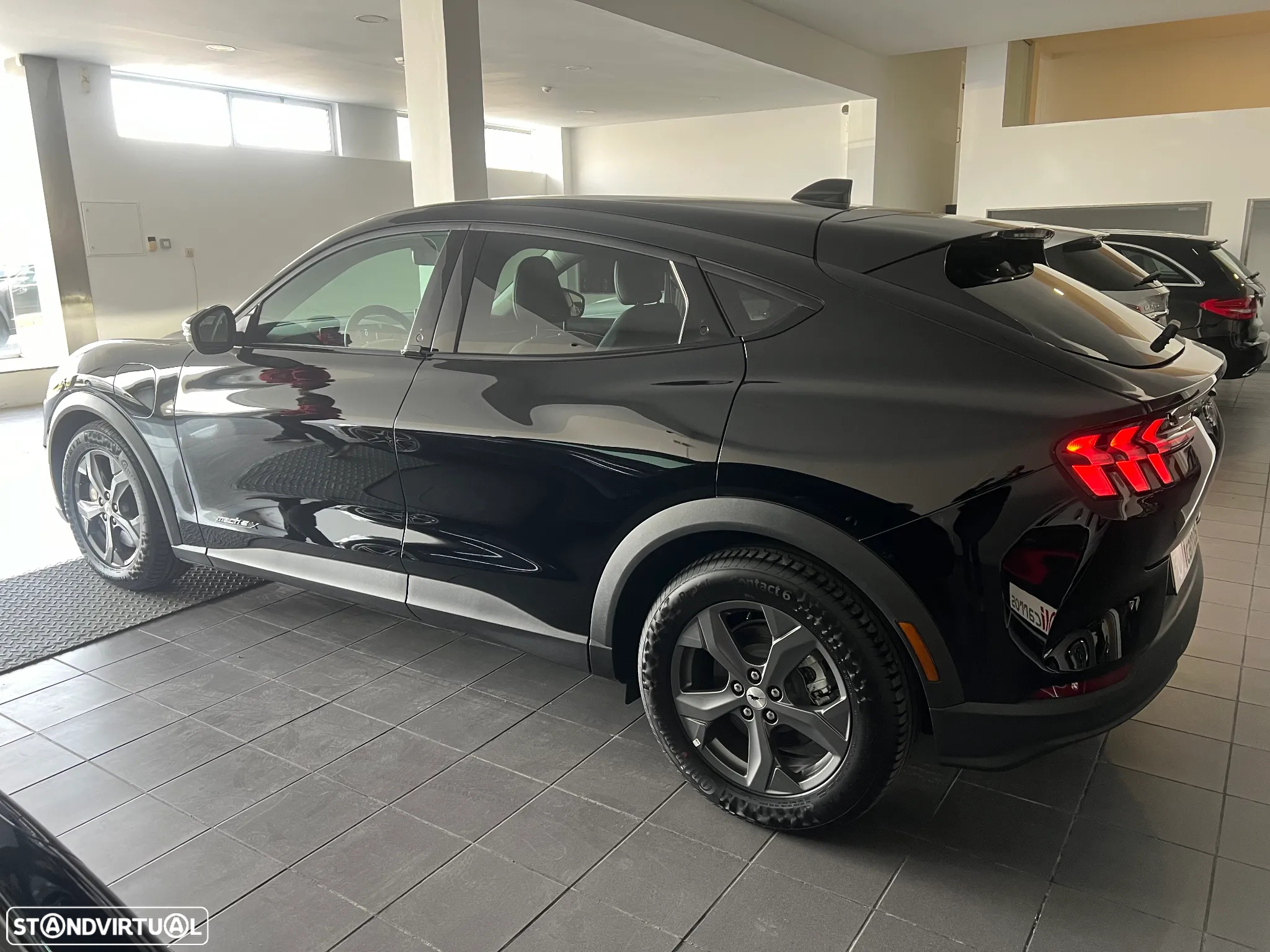 Ford Mustang Mach-E Alargada - 5