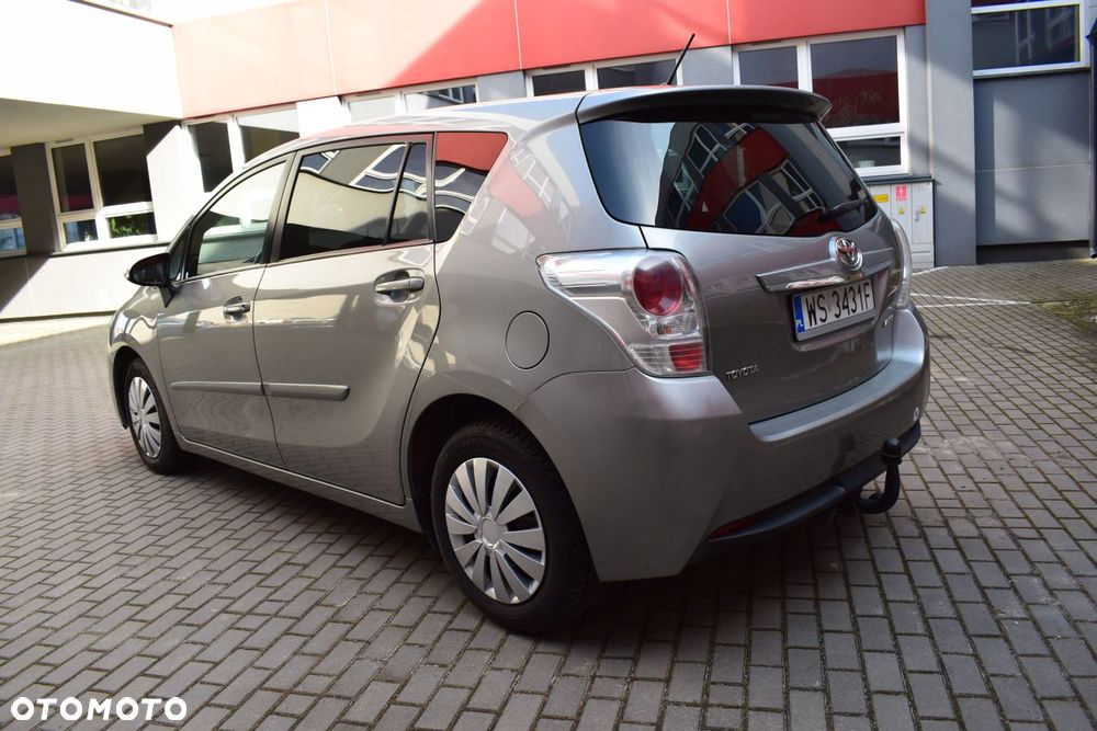 Toyota Verso 2.0 D-4D 5-Sitzer Executive - 2