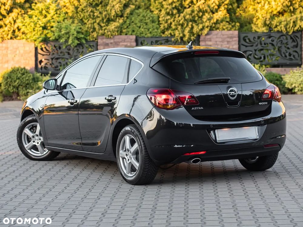 Opel Astra 1.4 Turbo Cosmo - 9