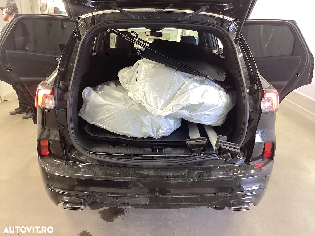 Ford Kuga - 8