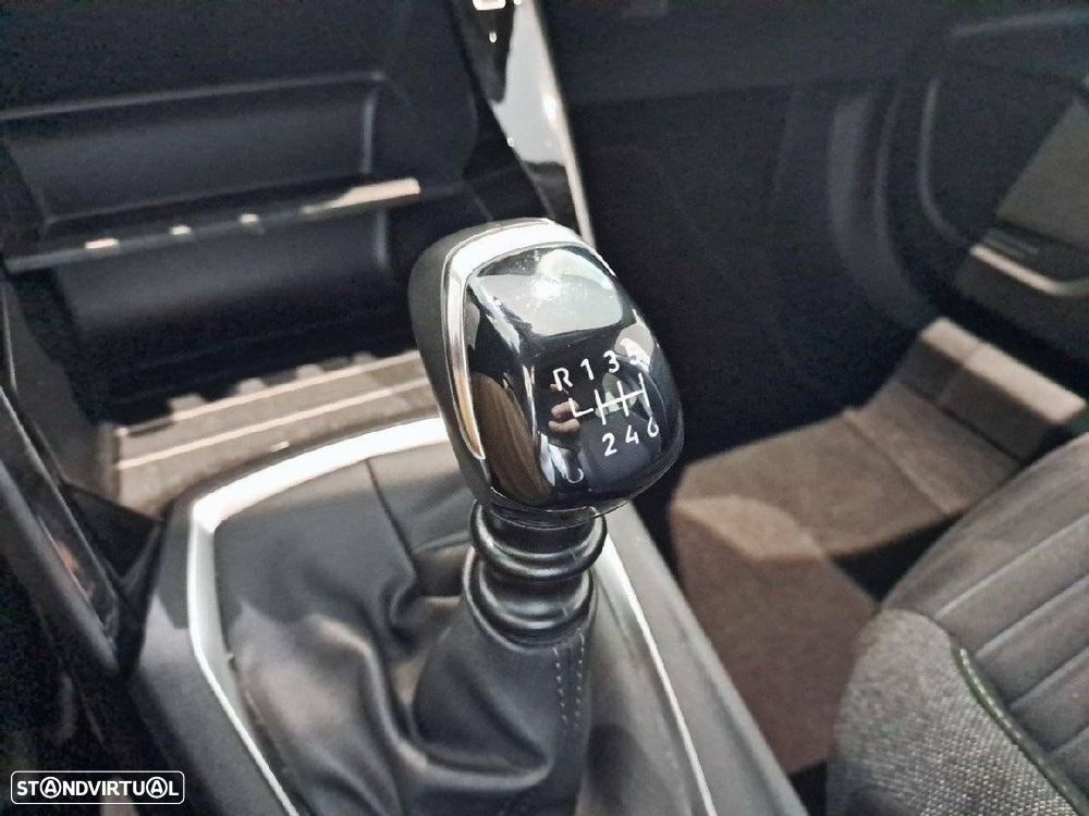 Peugeot 2008 1.2 PureTech Active - 22