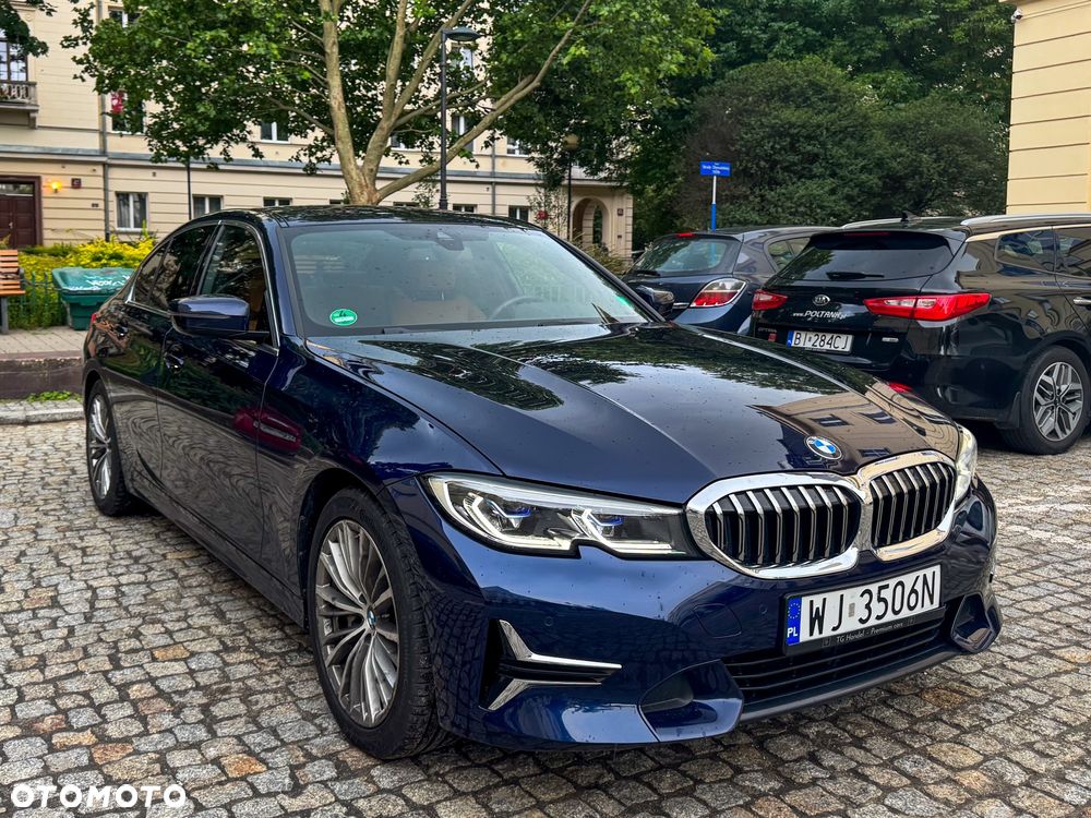 BMW Seria 3 330i xDrive Luxury Line - 3