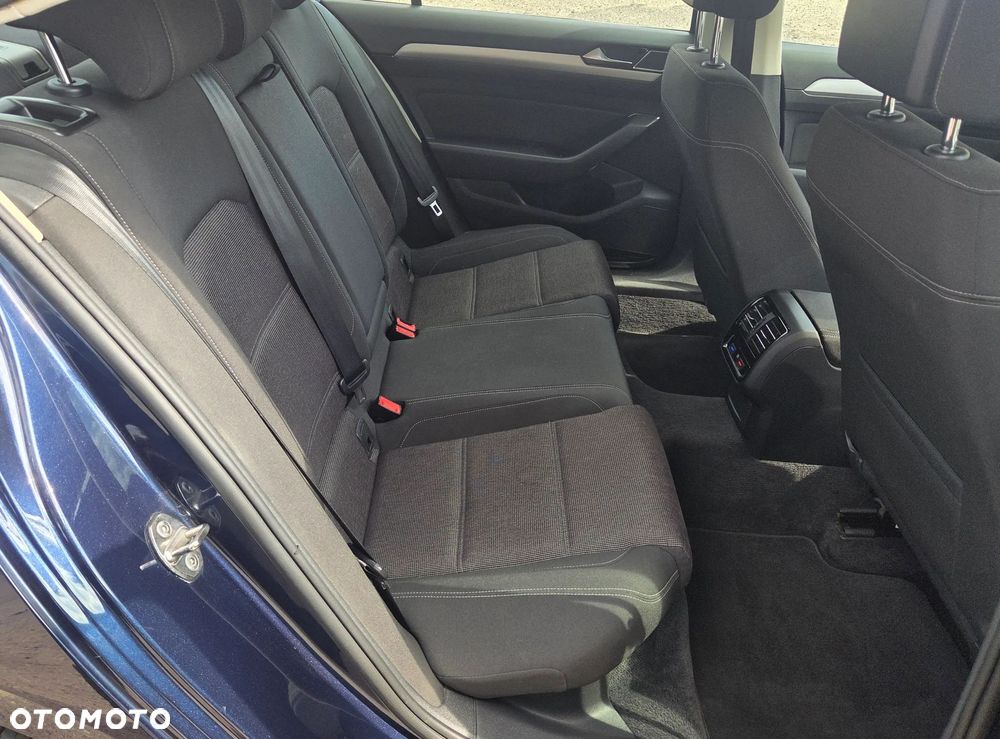 Volkswagen Passat ver-1-4-tsi-bmt-act-comfortline - 27