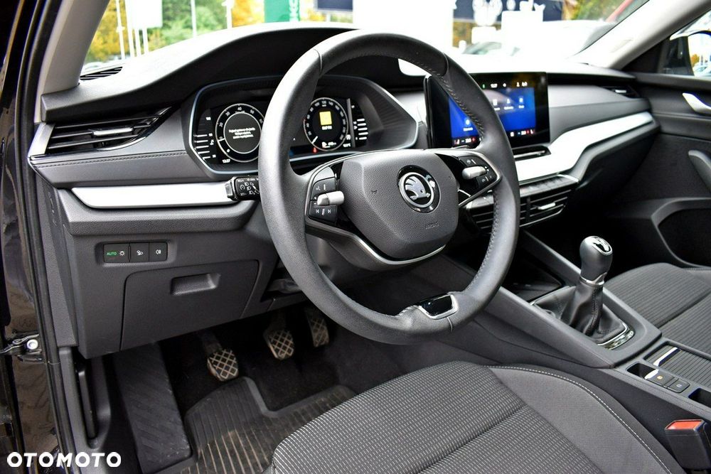 Skoda Octavia 1.5 TSI Selection - 10