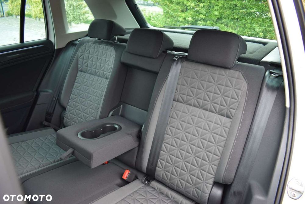 Volkswagen Tiguan - 21