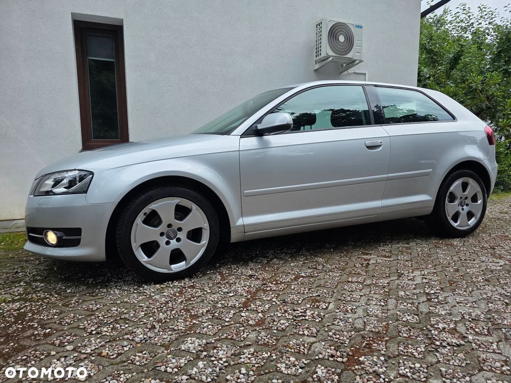Audi A3 3-drzwiowe 1.6 TDI DPF Ambition - 27