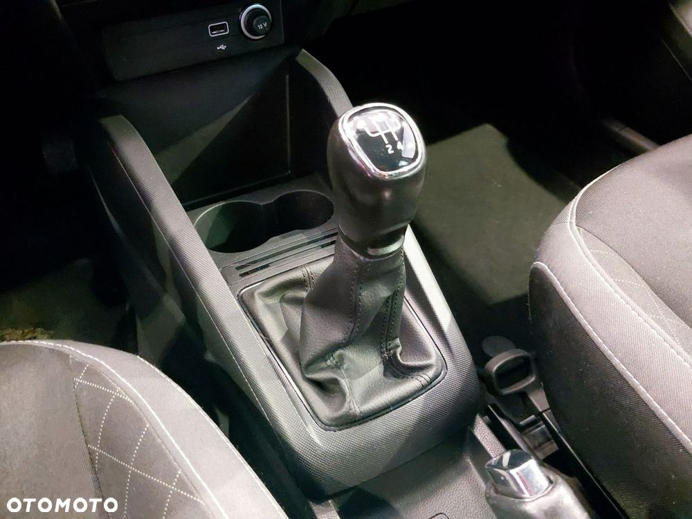 Skoda Fabia 1.0 TSI Ambition - 36