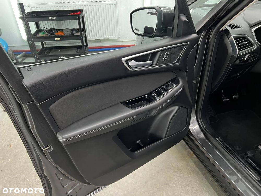 Ford Galaxy 2.0 EcoBlue Titanium - 37