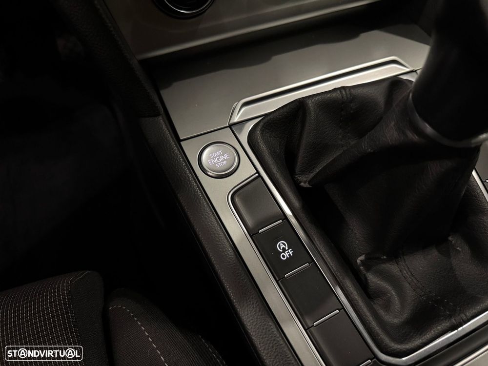 VW Passat Variant 1.6 TDI Confortline - 40