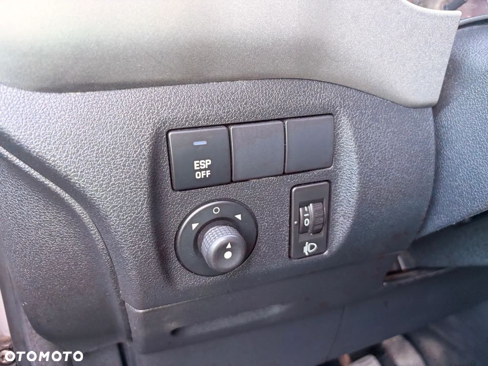Citroën Berlingo 1.6i Pakiet Plus - 37