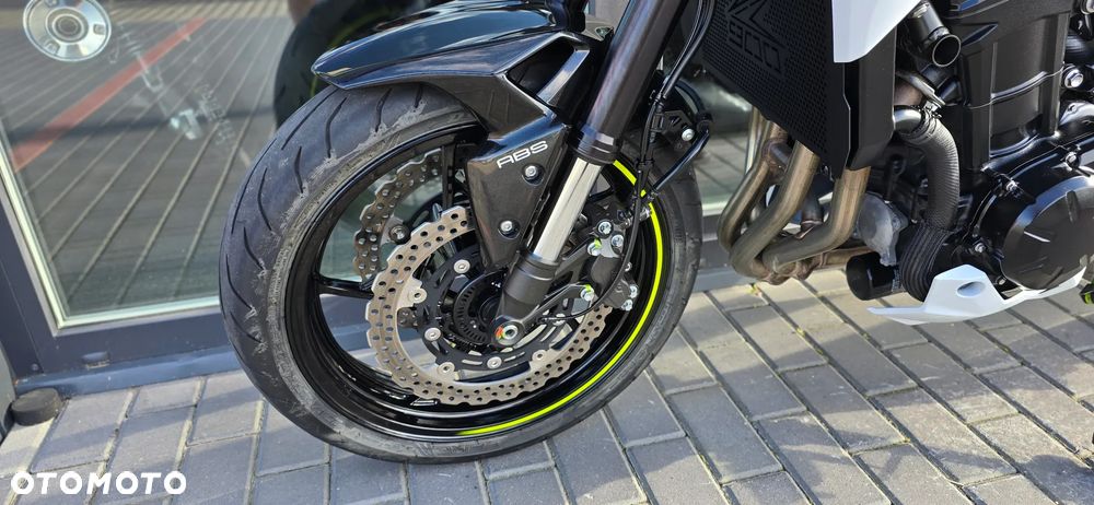 Kawasaki Z 900 - 27