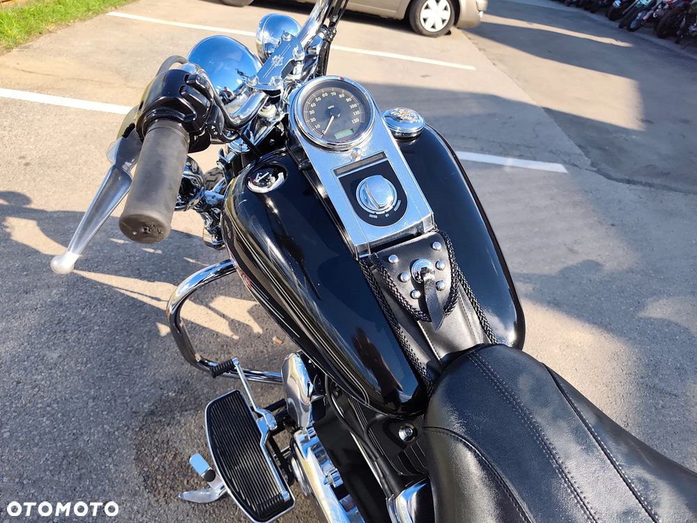 Harley-Davidson Softail Heritage Classic - 35