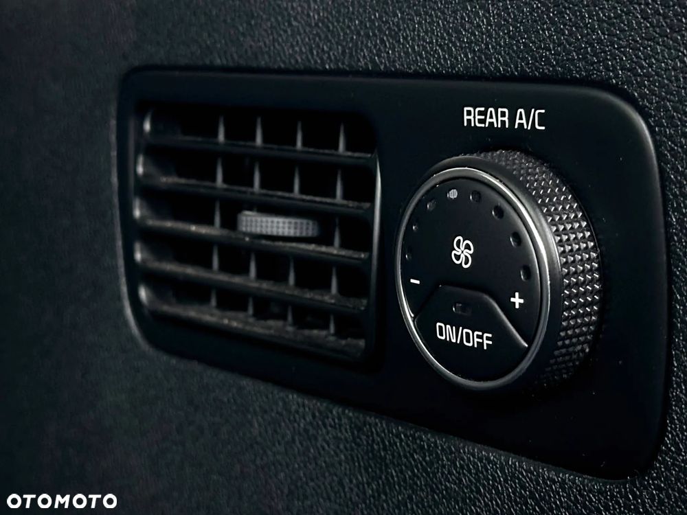 Kia Sorento - 25