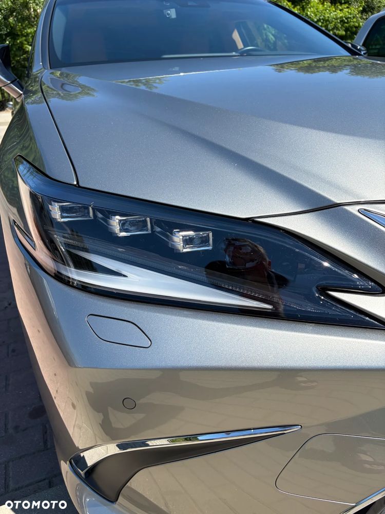 Lexus ES - 2