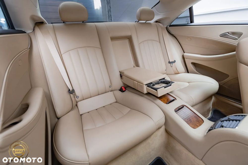 Mercedes-Benz CLS 500 - 8