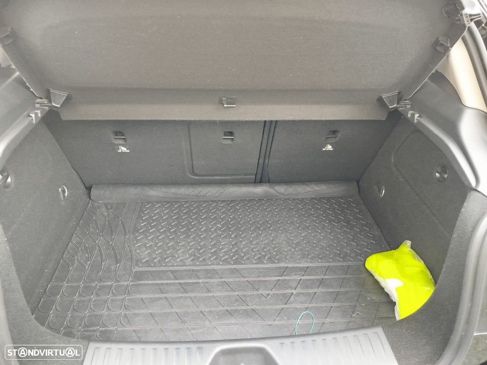 Mercedes-Benz A 180 d Urban - 14