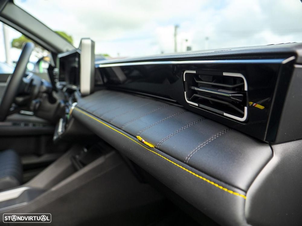 Renault 4 E-Tech 52 kWh Iconic Autonomia Conforto - 26