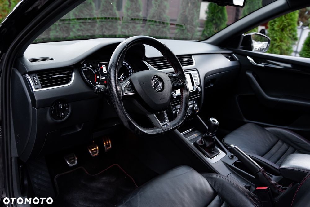 Skoda Octavia 2.0 TSI RS 230 - 17