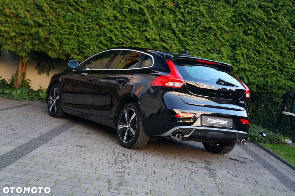 Volvo V40 D3 Drive-E R-Design Momentum - 18
