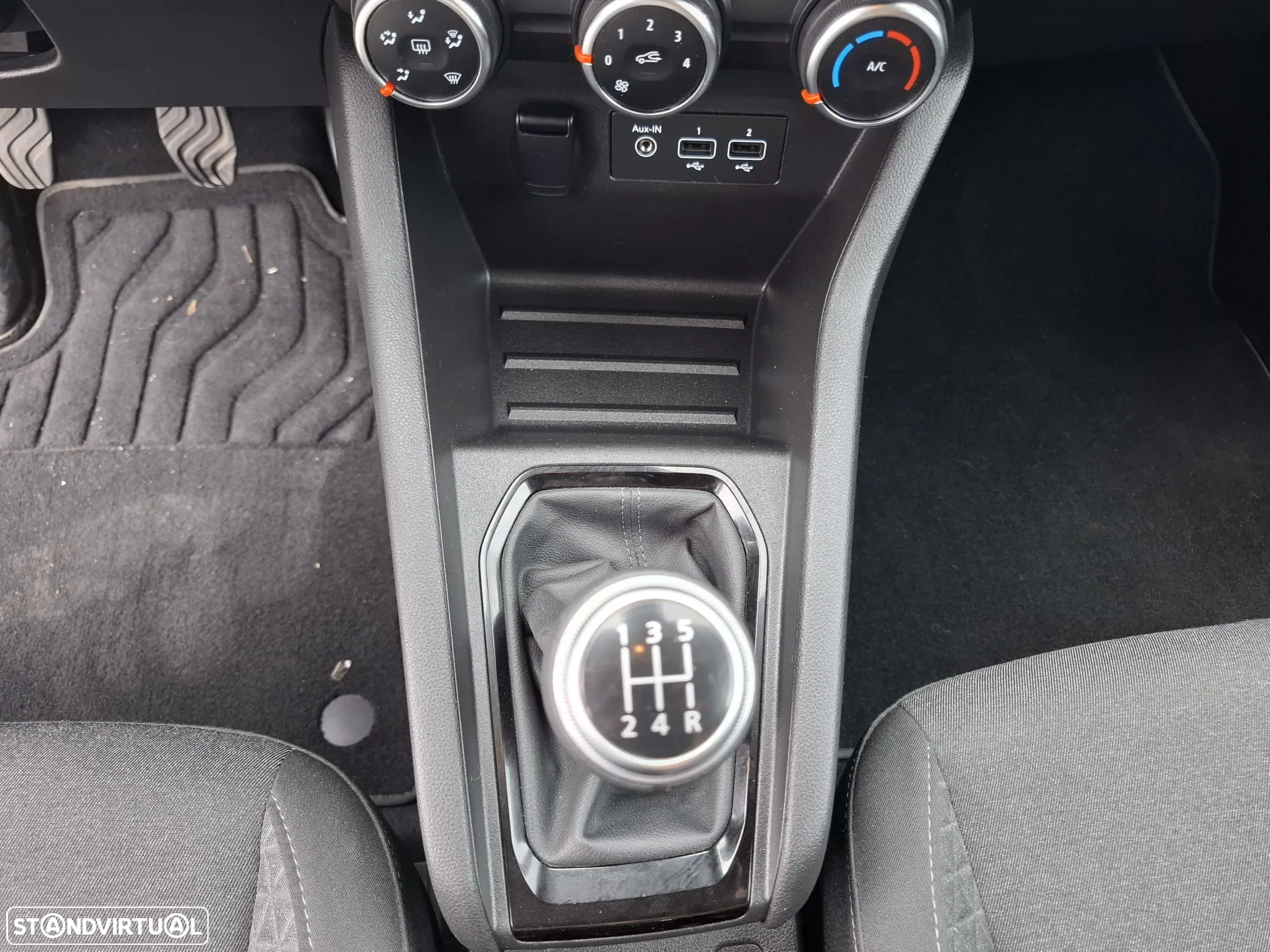 Renault Clio 1.0 TCe Techno - 35