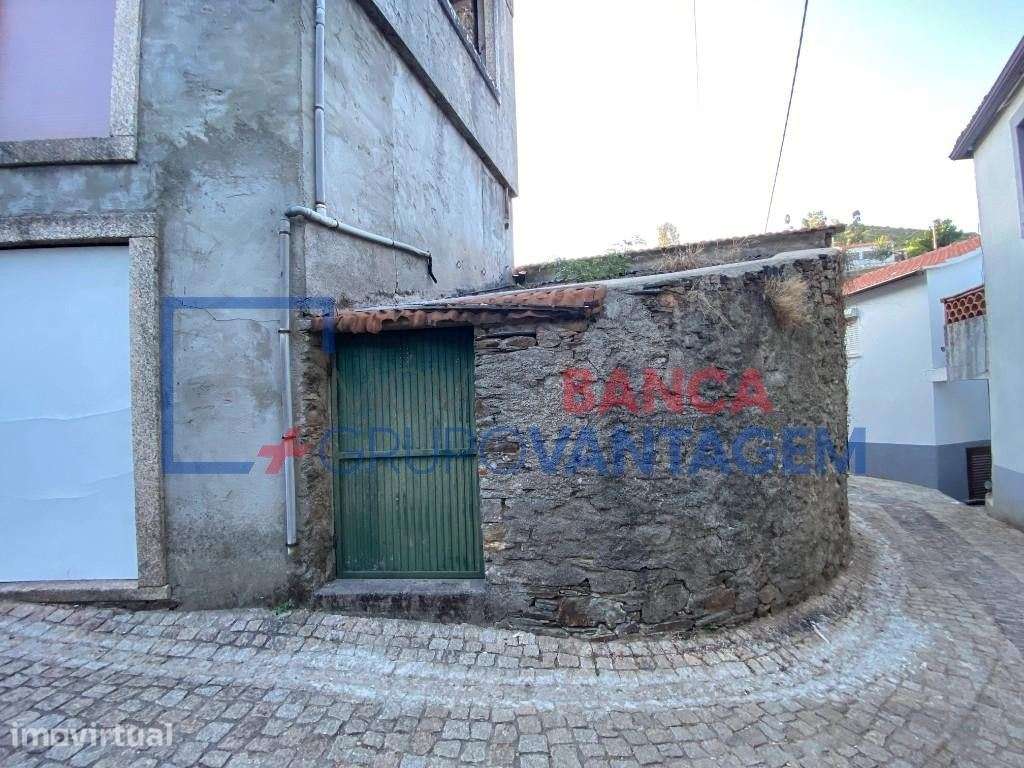 Moradia T5 | Pampilhosa da Serra | 24.000 € | Imóvel da Banca | Opo... - Grande imagem: 4/5