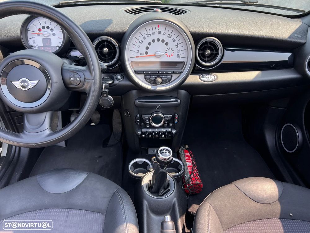 MINI Cabrio Cooper - 14