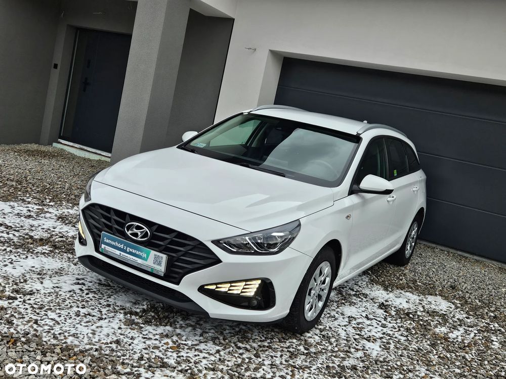 Hyundai i30 1.5 DPI Classic + - 31