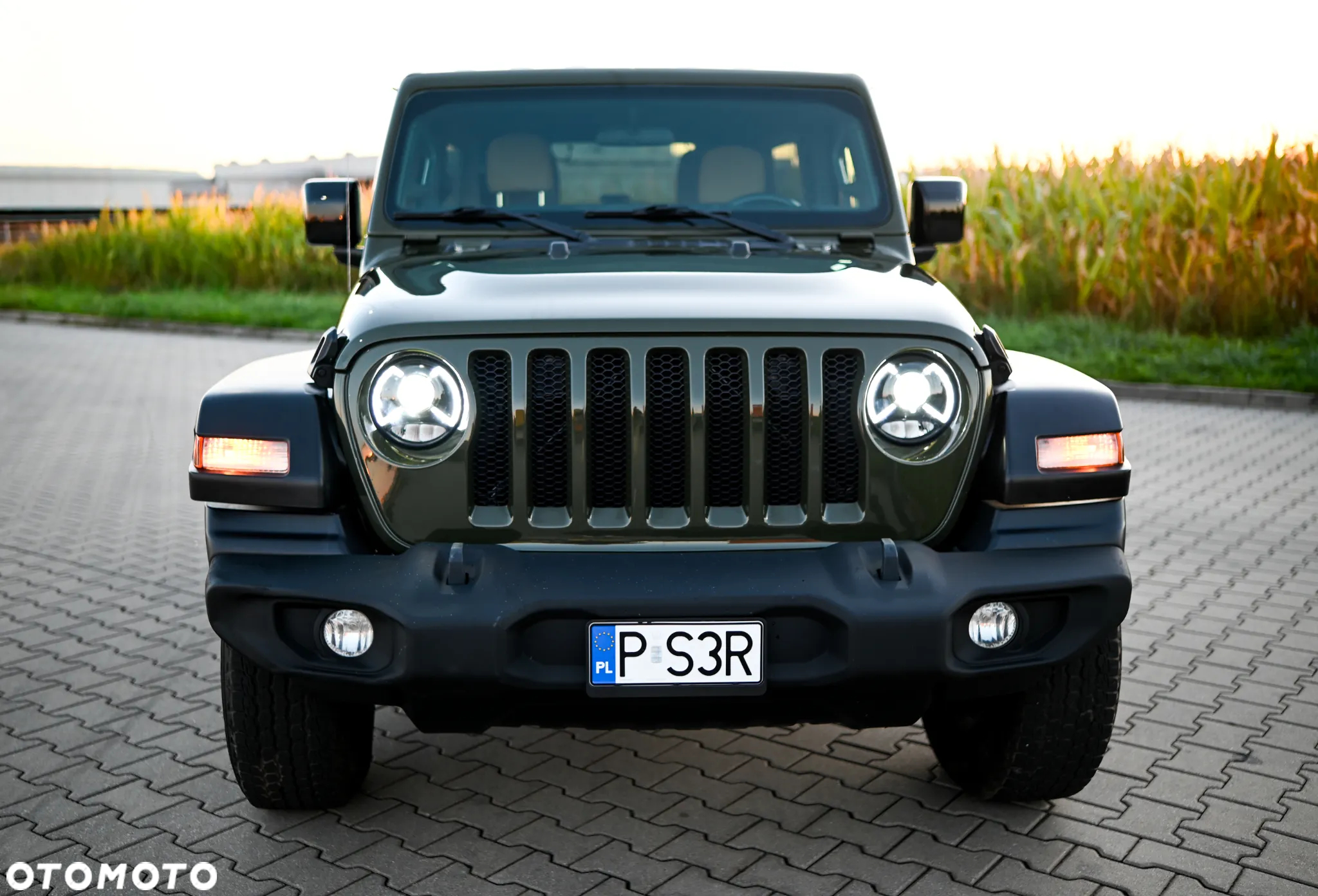 Jeep Wrangler - 10
