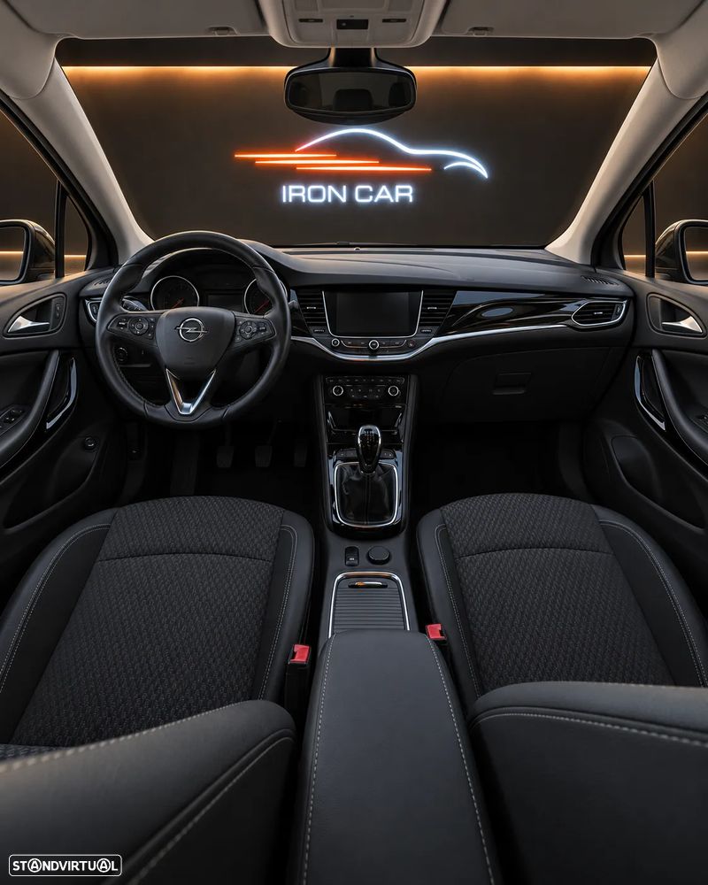 Opel Astra Sports Tourer - 11
