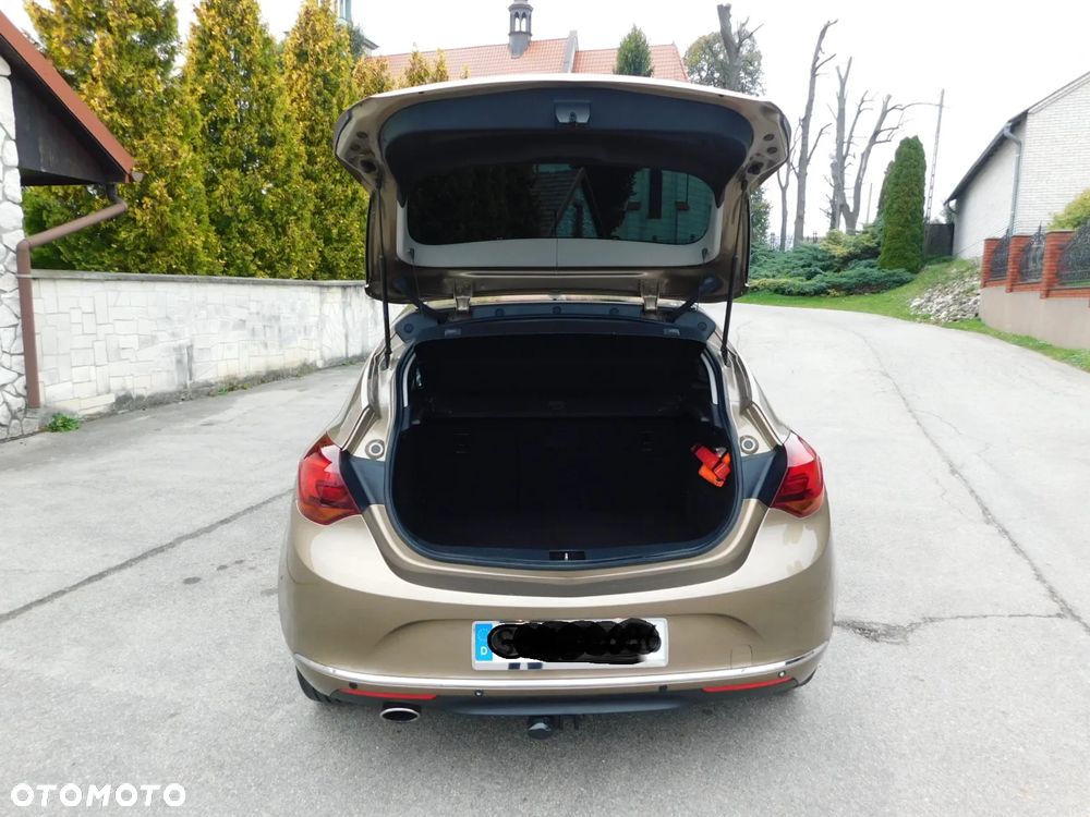 Opel Astra 1.4 Turbo Cosmo - 14