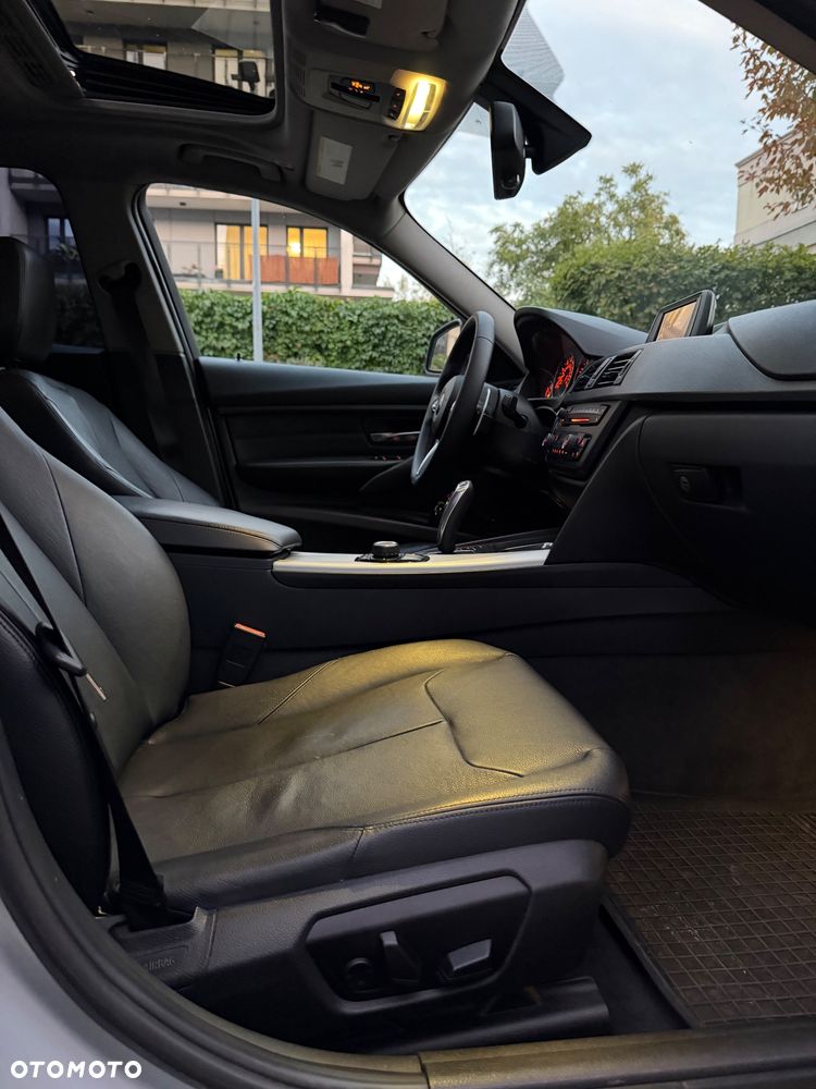 BMW Seria 3 328i - 14