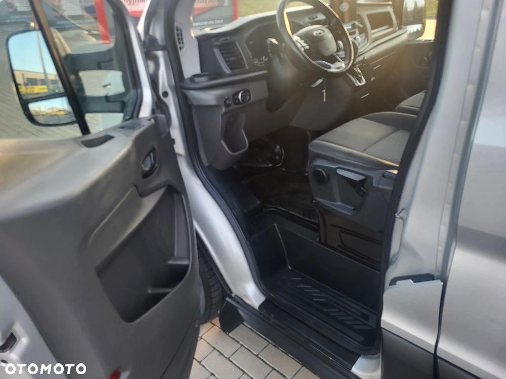 Ford Transit - 32