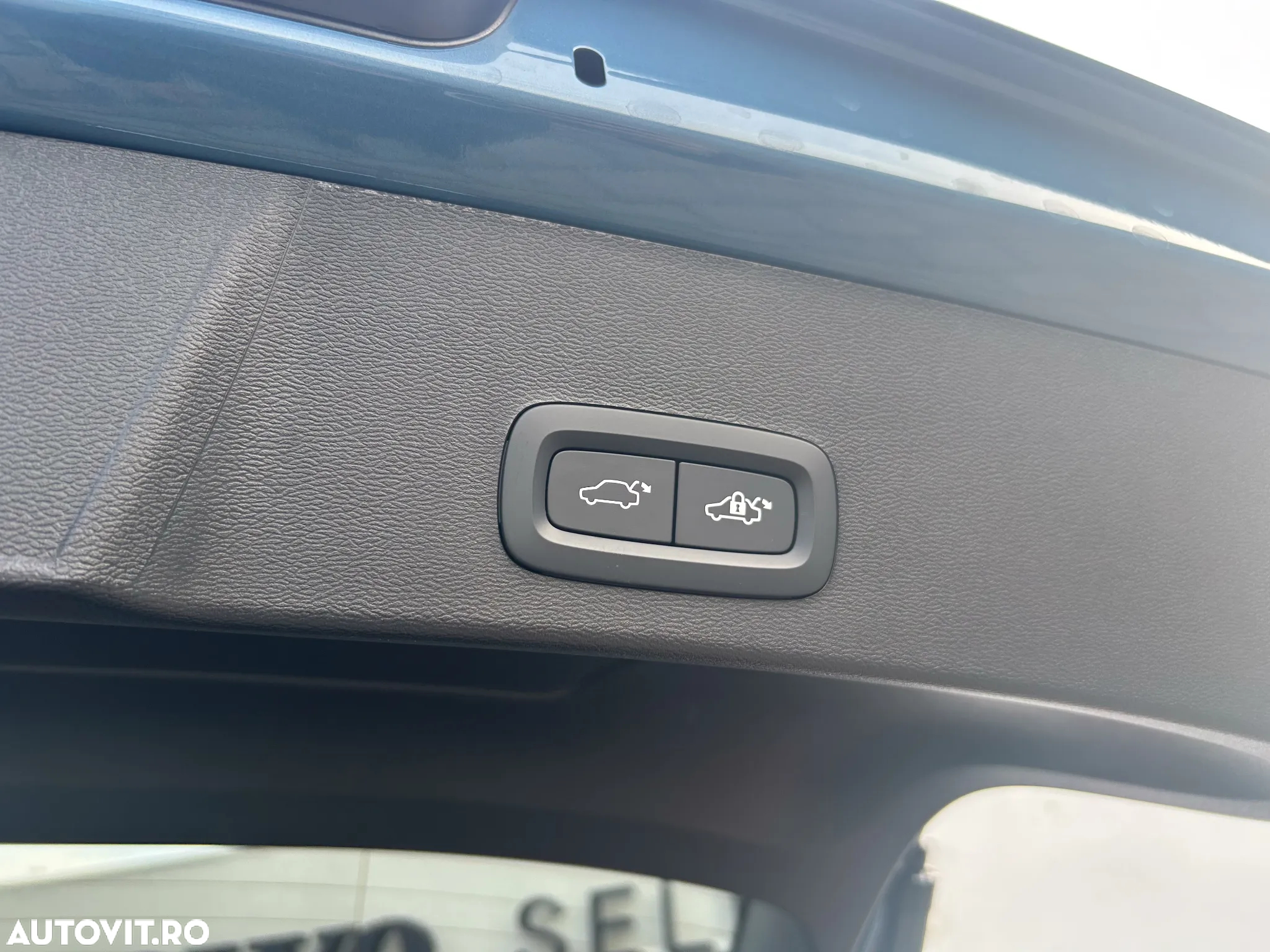 Volvo XC 40 Recharge Single Motor Extended Range RWD Ultimate - 11