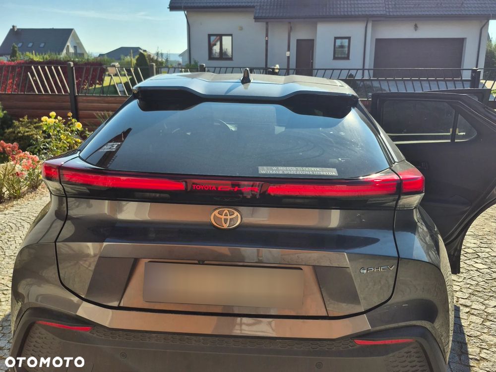 Toyota C-HR 2.0 PHEV Dynamic Force Style - 13