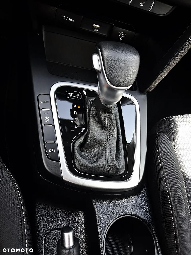 Kia XCeed 1.5 T-GDI M DCT - 22