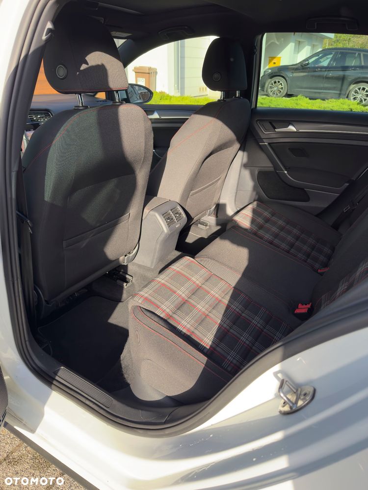Volkswagen Golf 2.0 TSI BMT GTI Performance DSG - 8