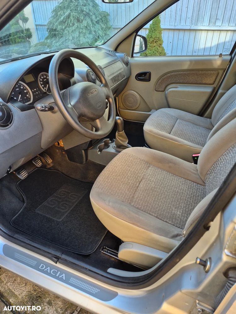 Dacia Logan 1.6 Laureate - 12